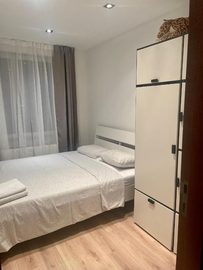 بروكسل Lovely 2 Bedrooms Apartment المظهر الخارجي الصورة